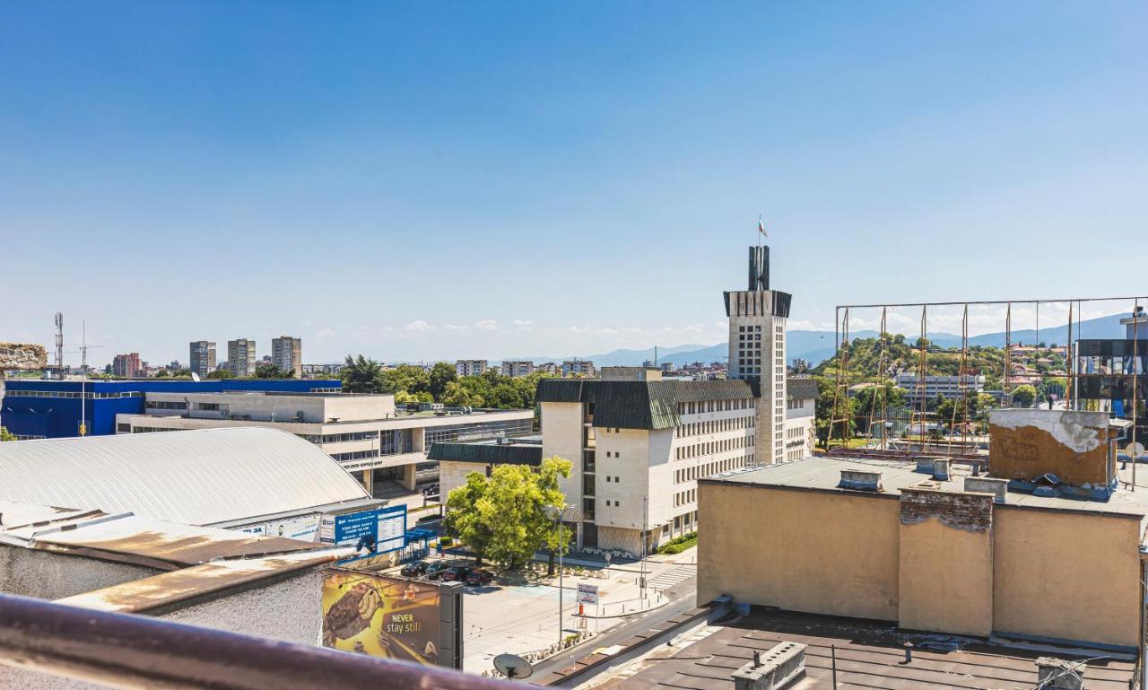 플로브디프 Fancy 1Bd Penthouse With Terrace Near The Centre By Flat Mаnager 아파트 외부 사진